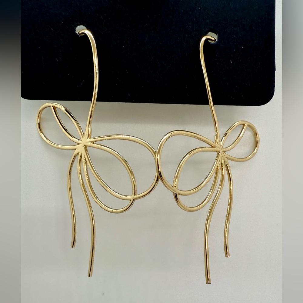 Isadora Bow Threader Earrings in Gold Tone